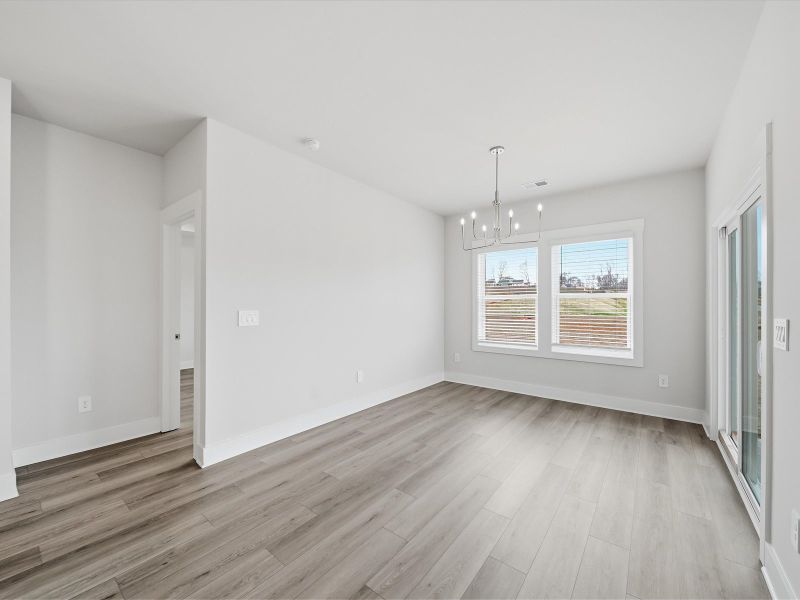 Spacious, unfurnished interior of a new home in Ashby Woods, Boiling Springs (Image 12).