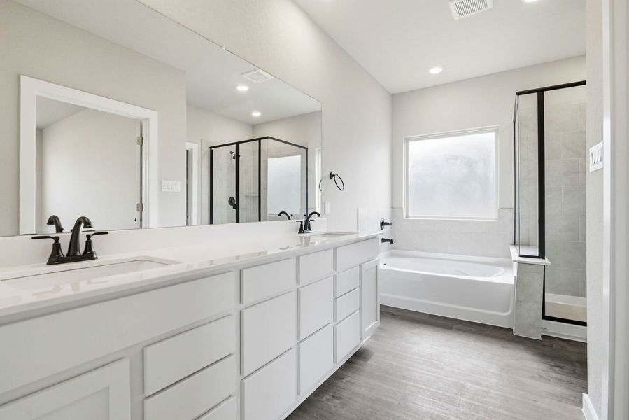 Furnished interior view inside a new home in Seven Oaks Townhomes, Tomball (Image 5). Furnished interior view inside a new home in Seven Oaks Townhomes, Tomball (Image 5).