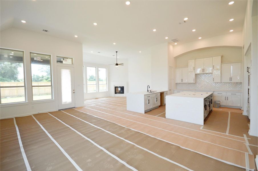 Kitchen/keeping room/family room