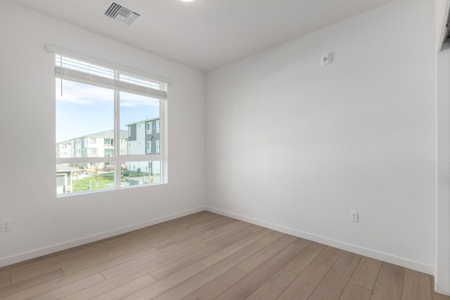 Spacious, unfurnished interior of a new home in Gateway Commons, Denver (Image 16). Spacious, unfurnished interior of a new home in Gateway Commons, Denver (Image 16).