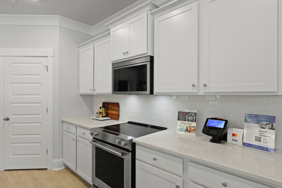 Furnished interior view inside a new home in Berkeley Bay, Ridgeville (Image 14).