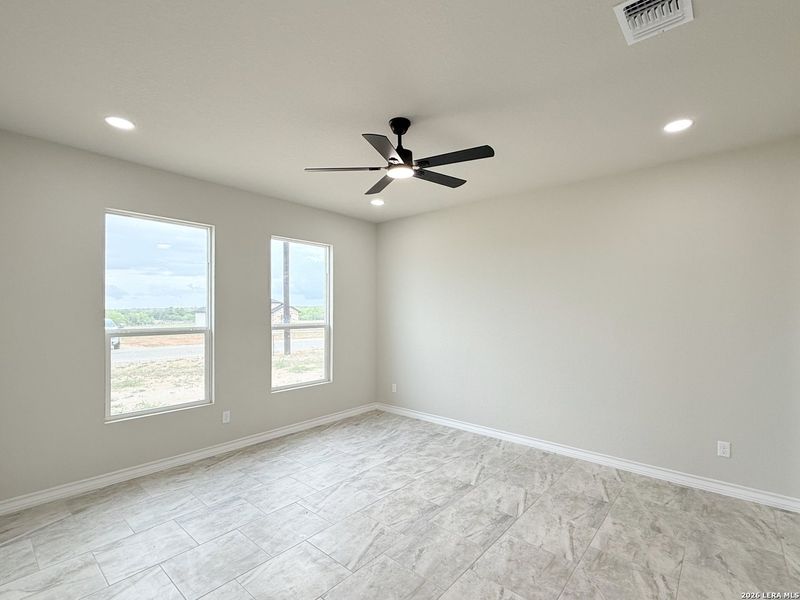 Spacious, unfurnished interior of a new home in , La Vernia (Image 21). Spacious, unfurnished interior of a new home in , La Vernia (Image 21).