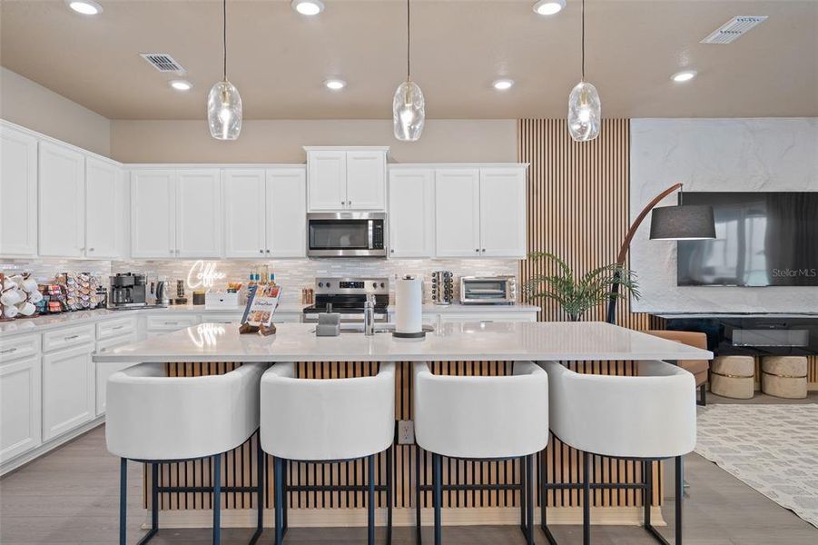 Furnished interior view inside a new home in Windsor Cay Resort, Clermont (Image 24).