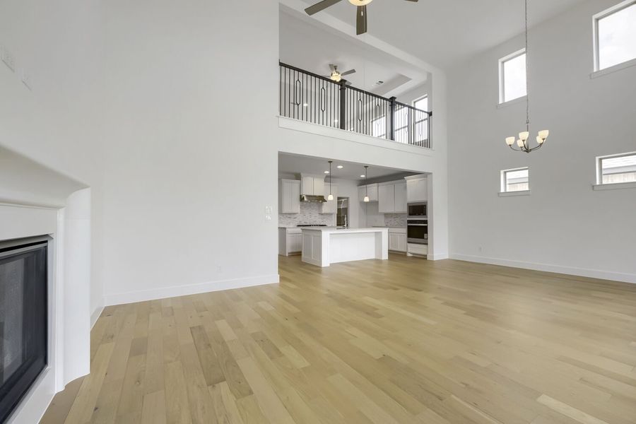 11329 Bratton - Living Area