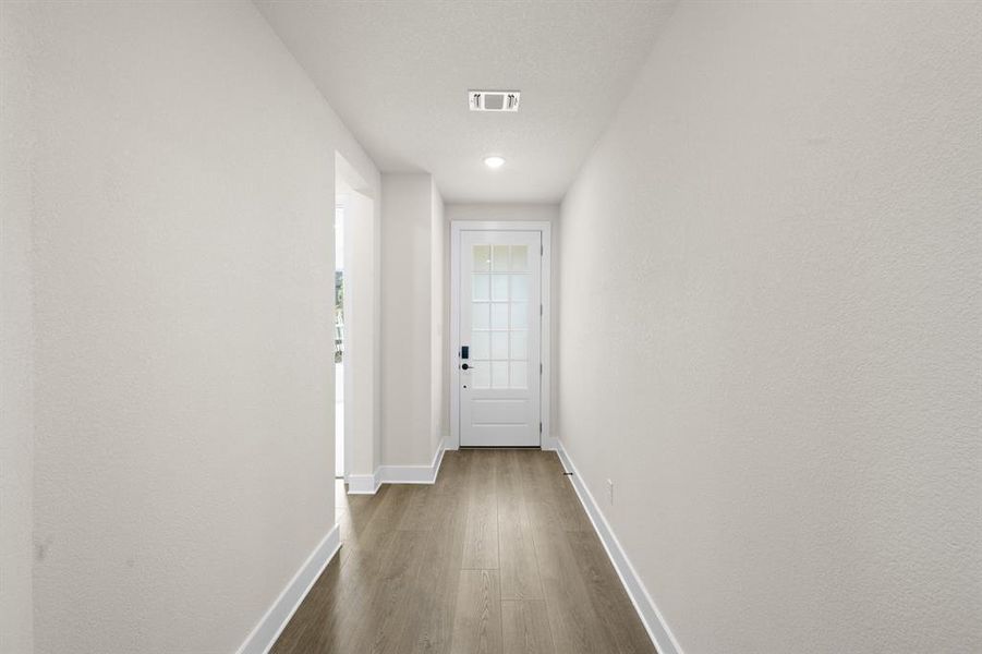 11748 Edgewood- Entry-5028 11748 Edgewood- Entry-5028