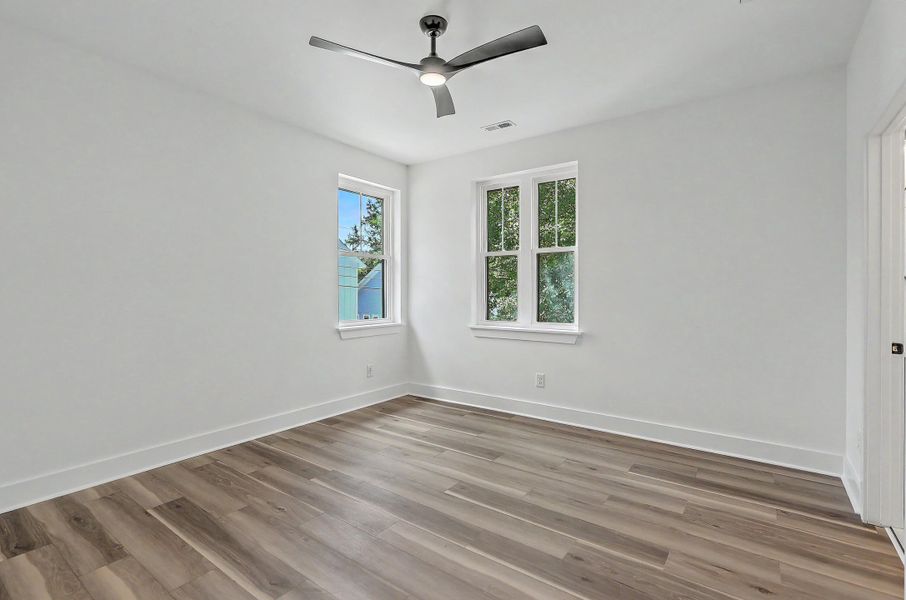 Spacious, unfurnished interior of a new home in , Charleston (Image 32).