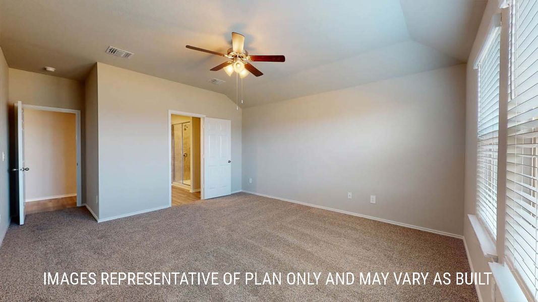 Representative unfurnished interior of a home built from the Fargo by D.R. Horton in Victory Ranch, Killeen (Image 16).