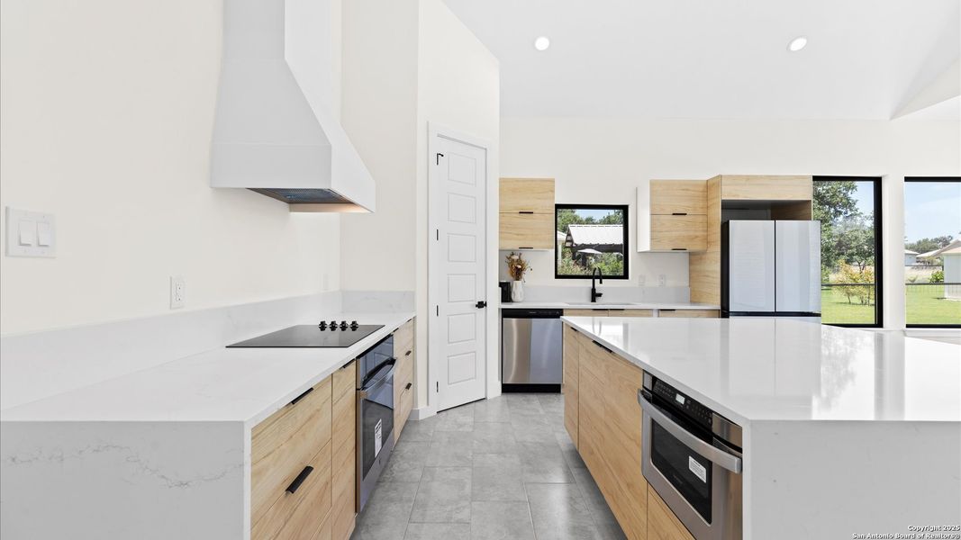 Furnished interior view inside a new home in , Blanco (Image 12).