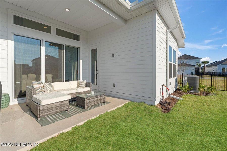 Exterior details and patio area of a home in , Jacksonville (Image 31).