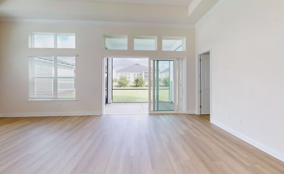 Spacious, unfurnished interior of a new home in Oakmont, Gainesville (Image 13).