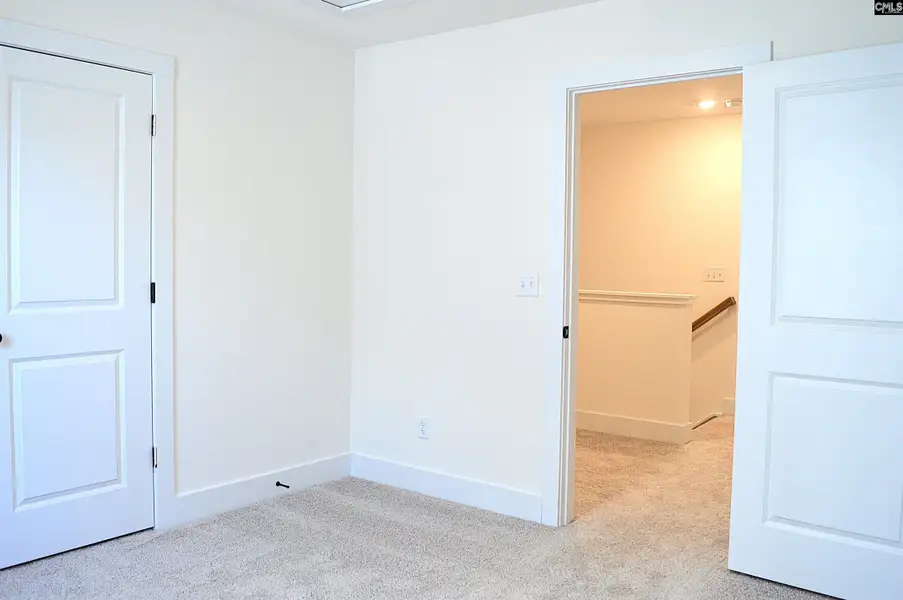 Spacious, unfurnished interior of a new home in Bickley Station, Irmo (Image 26).