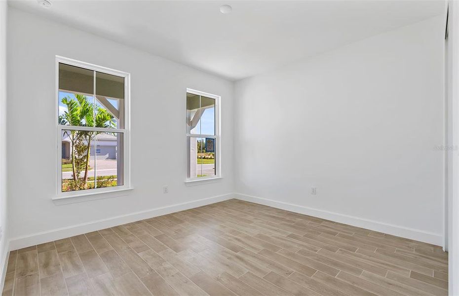 Spacious, unfurnished interior of a new home in Shores at Stillwater, Englewood (Image 19).