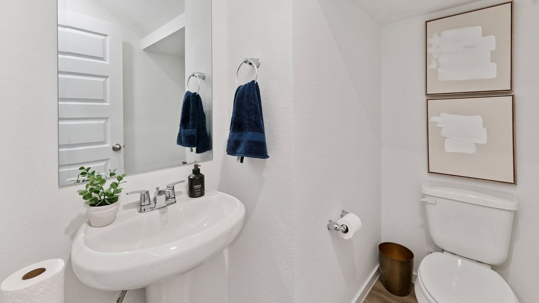 Representative furnished interior of a home built from the Honeysuckle by D.R. Horton in Mansfield Estates, Houston (Image 14). Representative furnished interior of a home built from the Honeysuckle by D.R. Horton in Mansfield Estates, Houston (Image 14).