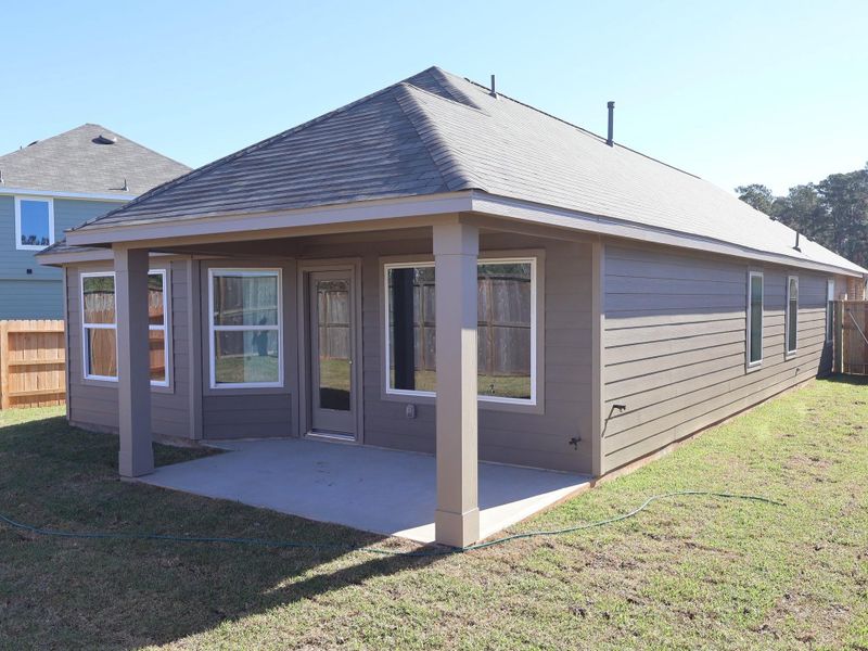 Exterior details and patio area of a home in Lone Star Landing, Montgomery (Image 4).