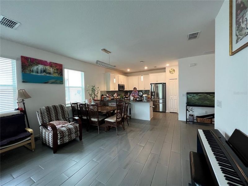 Image 27 of a home in .