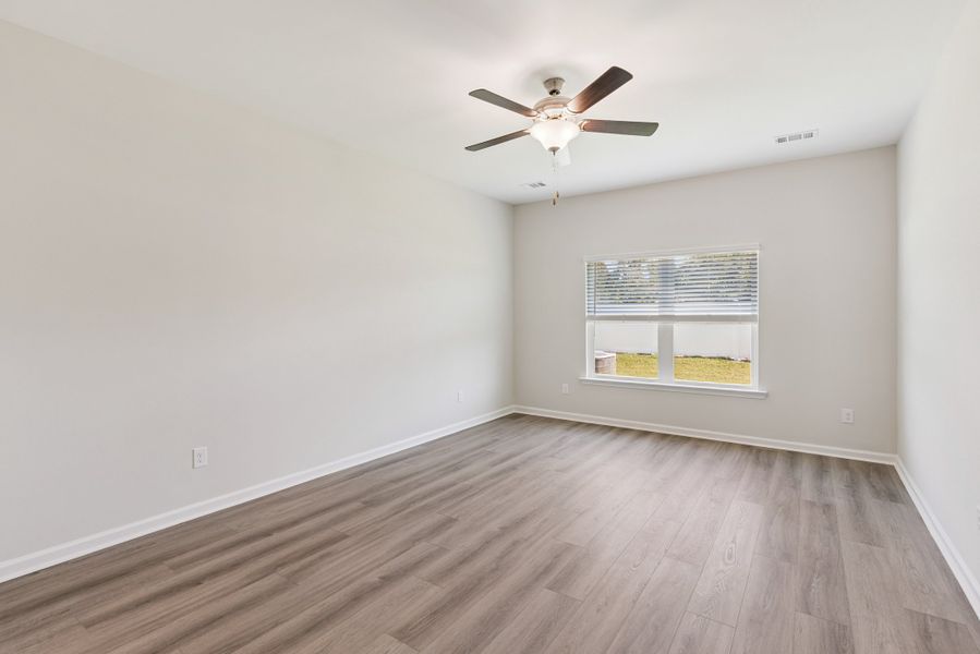 Spacious, unfurnished interior of a new home in Woodland Cove, Brunswick (Image 18).