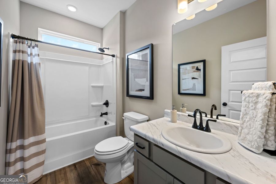 Furnished interior view inside a new home in Stonebridge North, Macon (Image 16).