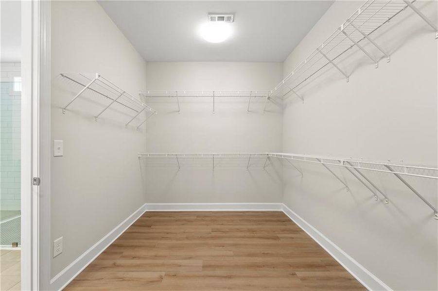 Spacious, unfurnished interior of a new home in Cresswind Georgia at Twin Lakes, Hoschton (Image 28). Spacious, unfurnished interior of a new home in Cresswind Georgia at Twin Lakes, Hoschton (Image 28).