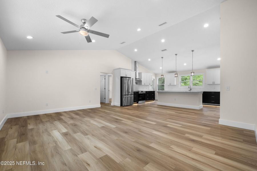 Spacious, unfurnished interior of a new home in , Crescent City (Image 13).