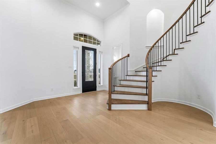 Spacious, unfurnished interior of a new home in Green Meadows, Celina (Image 15).