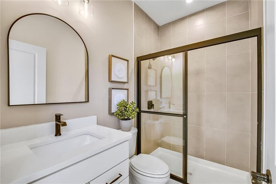 Furnished interior view inside a new home in Ashworth Estates, Powder Springs (Image 15).