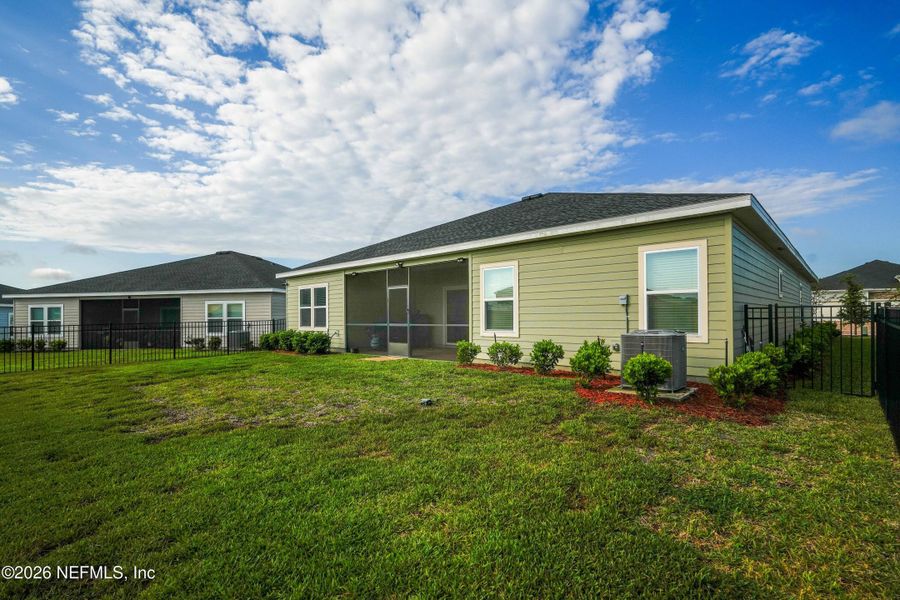 Exterior details and patio area of a home in Granary Park, Green Cove Springs (Image 28).