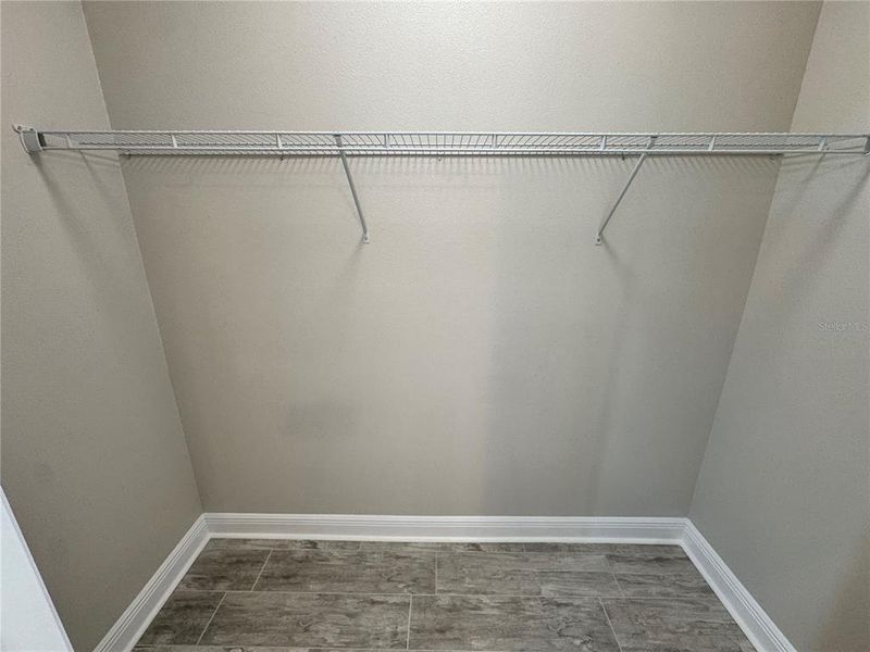 Spacious, unfurnished interior of a new home in , Dade City (Image 64).