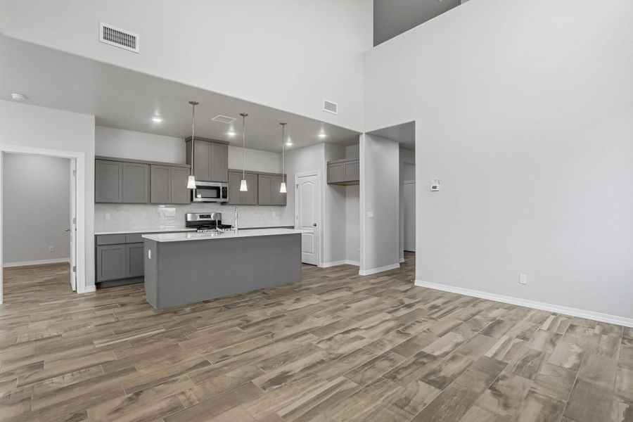 Representative furnished interior of a home built from the Arroyo by View Homes in Verdancia, Horizon City (Image 12).
