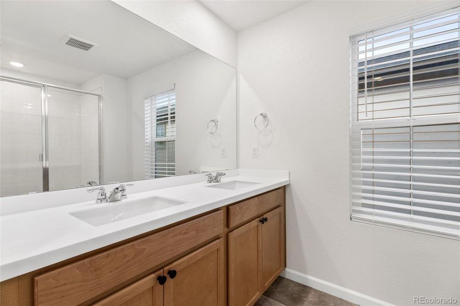 Furnished interior view inside a new home in The Aurora Highlands Horizon Collection, Aurora (Image 13).