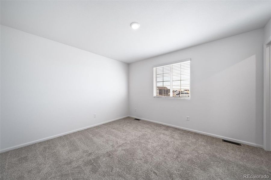 Spacious, unfurnished interior of a new home in , Aurora (Image 25).
