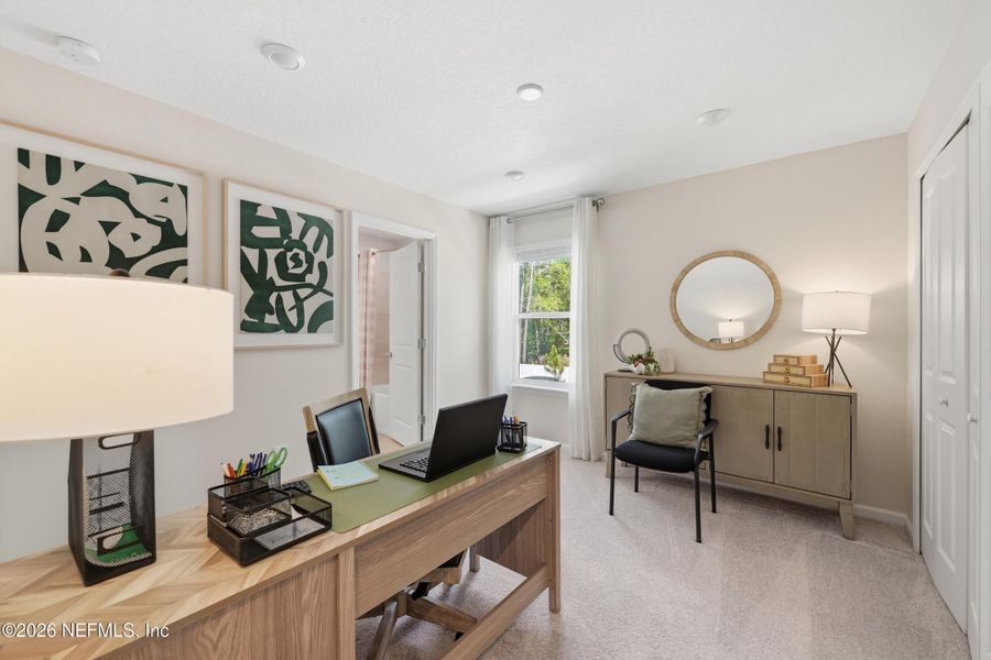 Furnished interior view inside a new home in , Middleburg (Image 15).