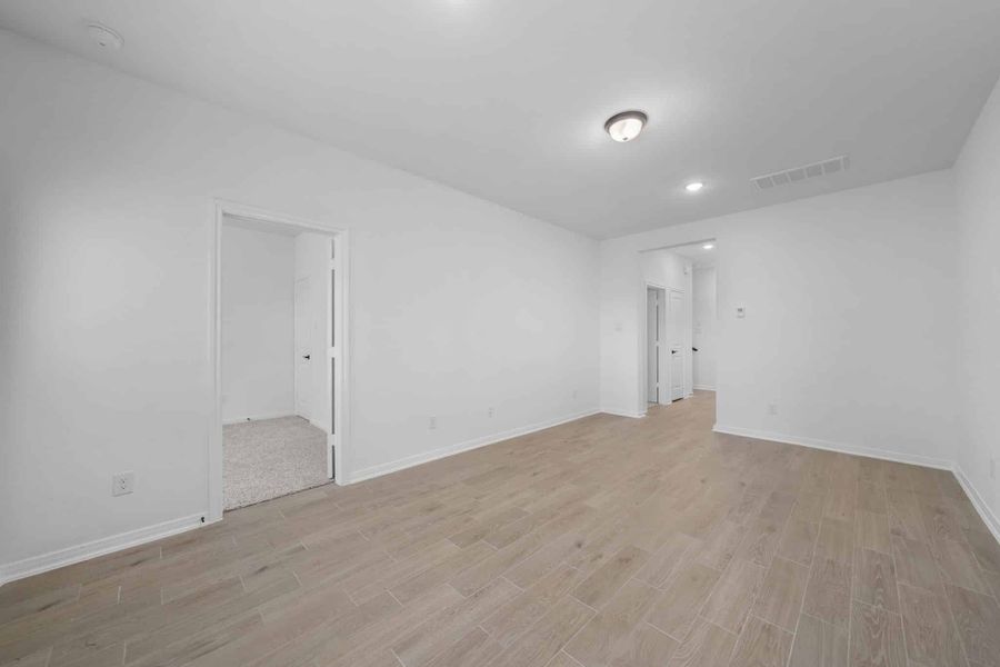 Spacious, unfurnished interior of a new home in Woodforest, Montgomery (Image 33). Spacious, unfurnished interior of a new home in Woodforest, Montgomery (Image 33).