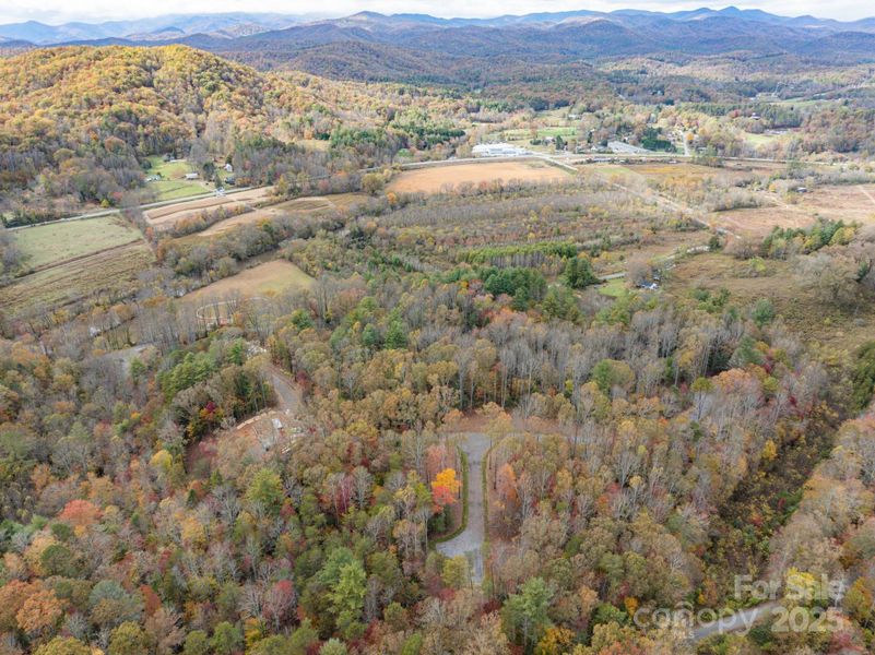 Natural landscape and outdoor views near in Etowah (Image 22). Natural landscape and outdoor views near in Etowah (Image 22).