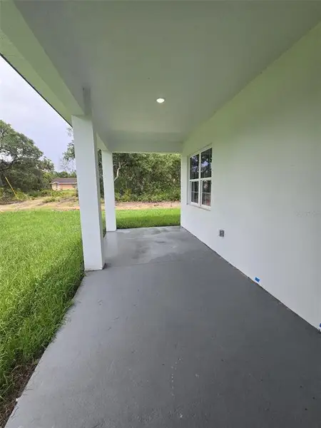 Exterior details and patio area of a home in , Ocala (Image 3). Exterior details and patio area of a home in , Ocala (Image 3).