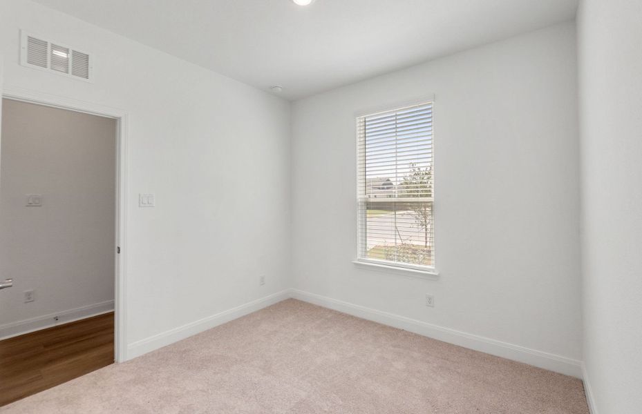 Spacious, unfurnished interior of a new home in Patterson Ranch, Georgetown (Image 14).