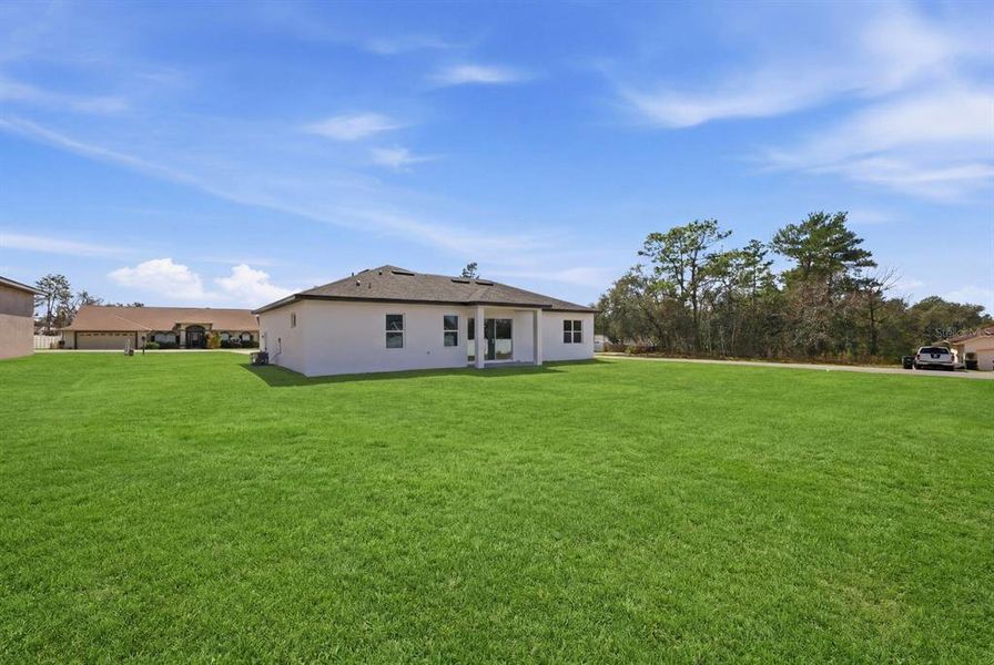 Exterior details and patio area of a home in , Ocala (Image 21).