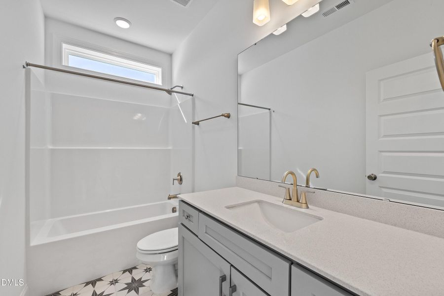 40-62 W Victoria Ridge Dr_7558