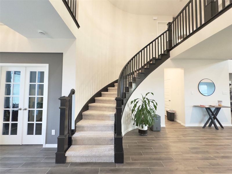 Image 38 of a home in Lakeview.