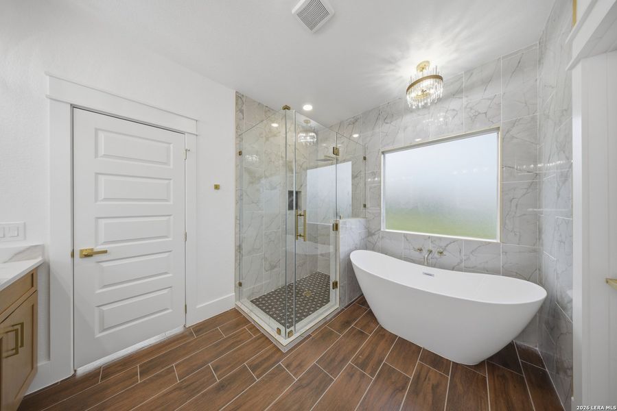 Furnished interior view inside a new home in , Floresville (Image 10).