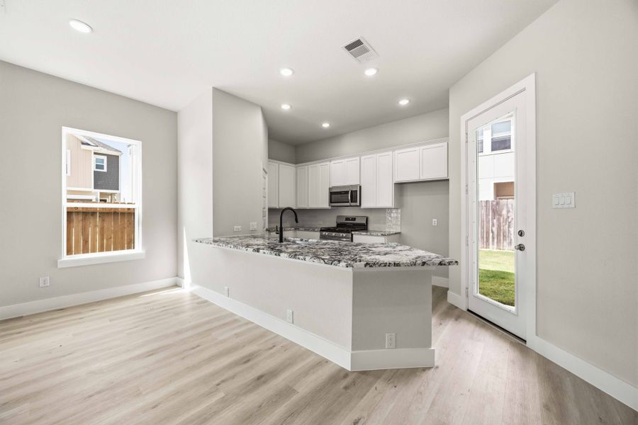 13218 Opera Dr - Rembrandt - Kitchen