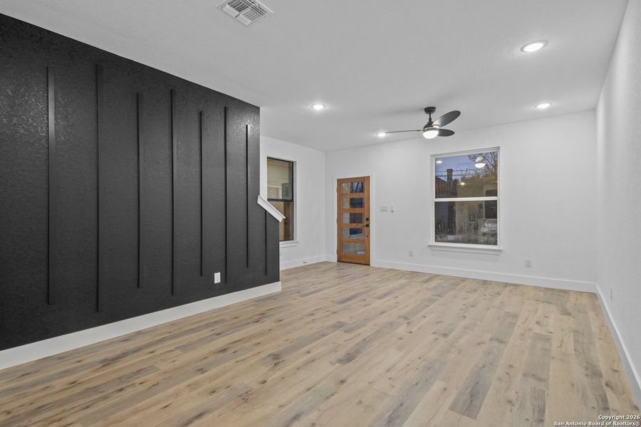 Spacious, unfurnished interior of a new home in , San Antonio (Image 47).