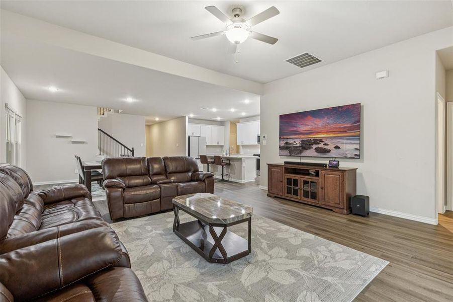 Furnished interior view inside a new home in Wolf Creek Farms - Signature Series, Melissa (Image 27).