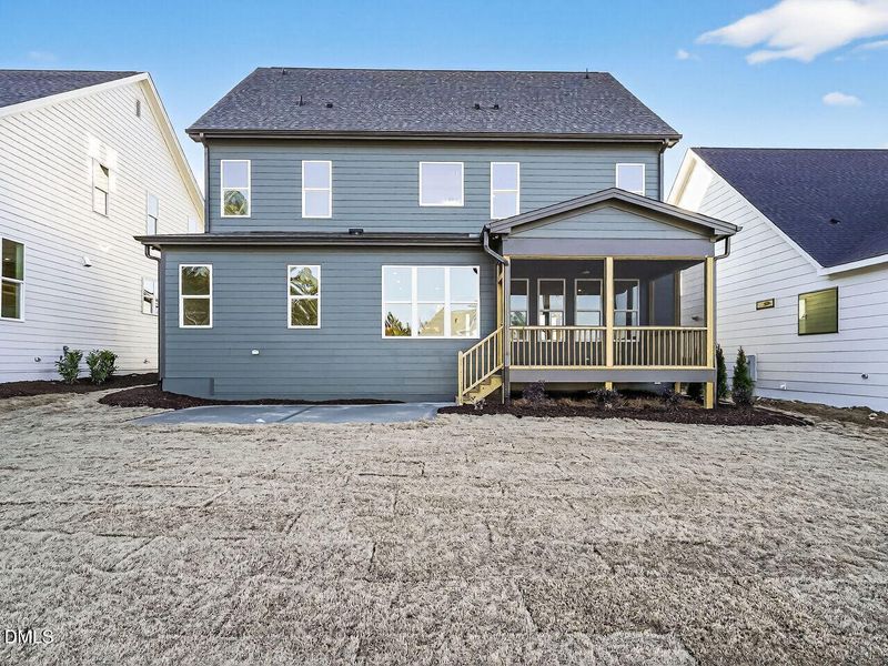 036-1280x960-rear-view 036-1280x960-rear-view