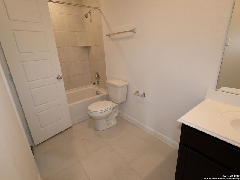 Furnished interior view inside a new home in Park Place, New Braunfels (Image 6).