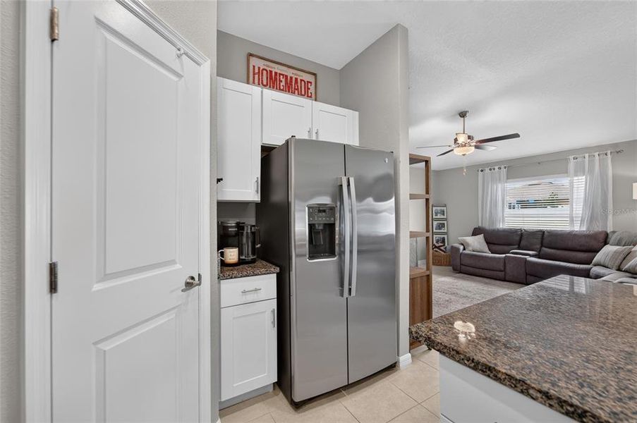 Furnished interior view inside a new home in , Bartow (Image 55).