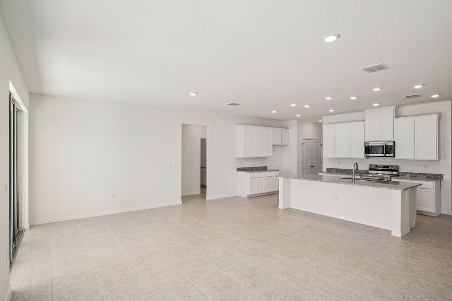 Image 39 of a home in Marion Oaks.