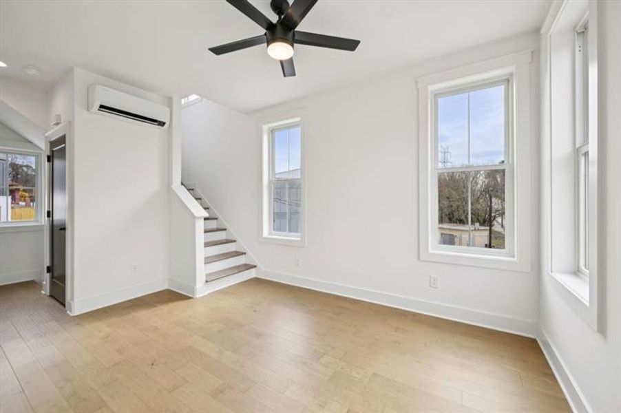 Spacious, unfurnished interior of a new home in , Atlanta (Image 22).