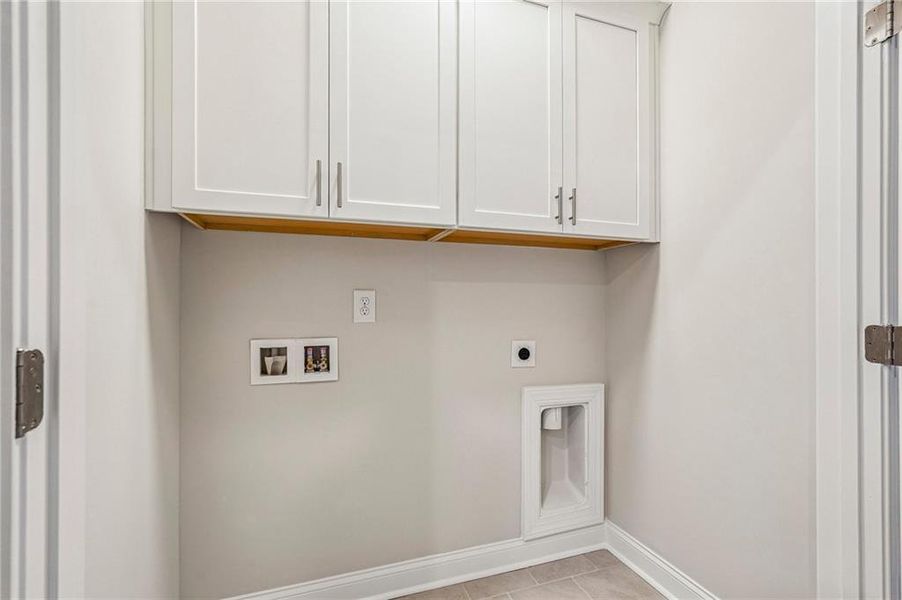 Spacious, unfurnished interior of a new home in Waterside Townhomes, Peachtree Corners (Image 38). Spacious, unfurnished interior of a new home in Waterside Townhomes, Peachtree Corners (Image 38).