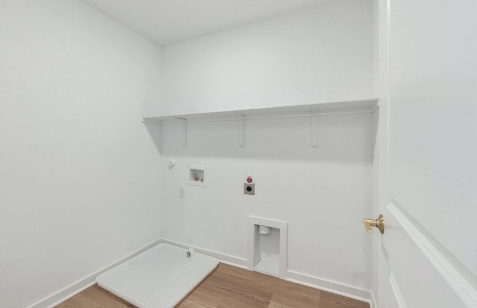 Spacious, unfurnished interior of a new home in Wolf Ranch, Georgetown (Image 21). Spacious, unfurnished interior of a new home in Wolf Ranch, Georgetown (Image 21).