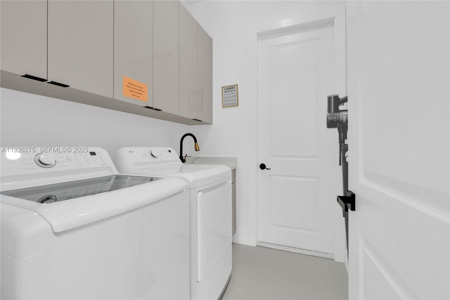 Image 32 of a home in .